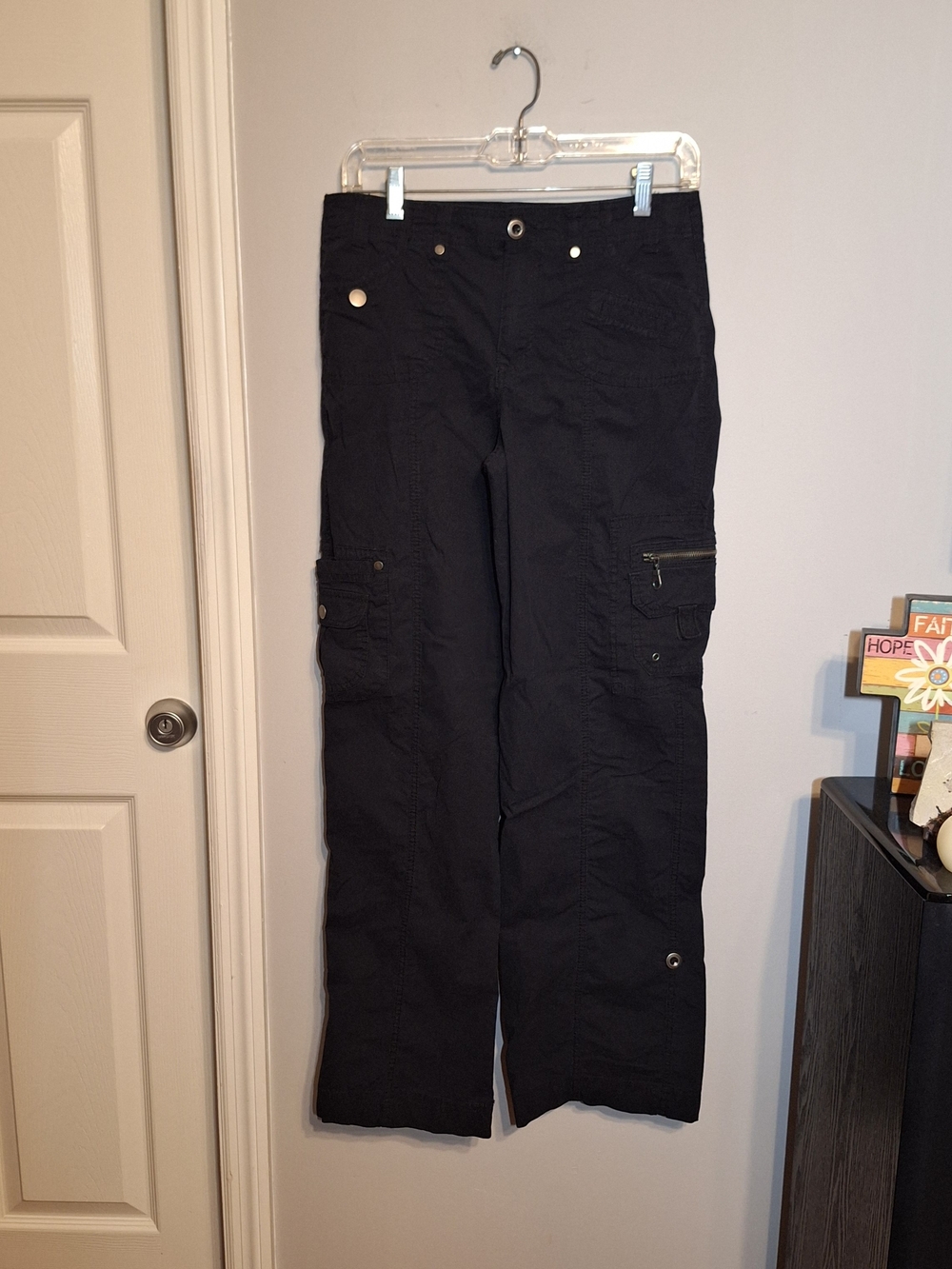 Khakis & Co Women's Khaki Cargo Utility Style Trousers